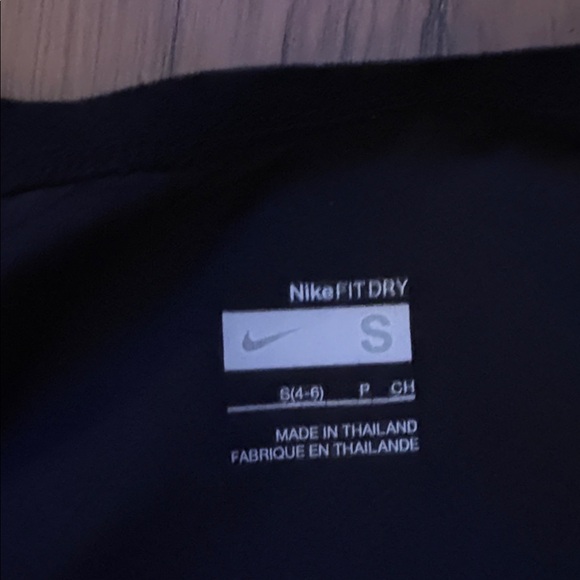 Nike Workout Top size Small - Picture 3 of 7